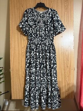 Max Studio Black and White Floral Tie-Neck Maxi Dress